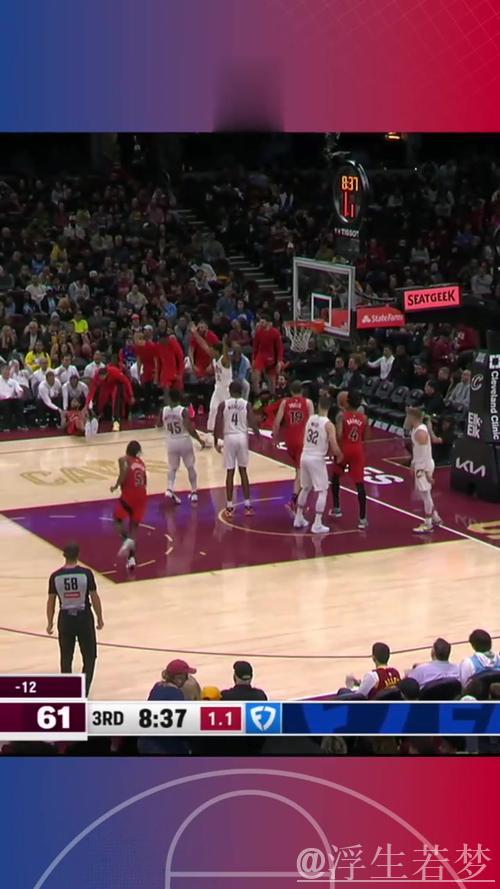 英格拉姆低位单打 翻身跳投精准发力